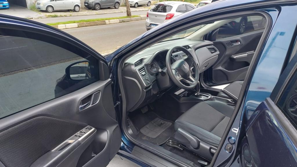 HONDA City Sedan - Foto