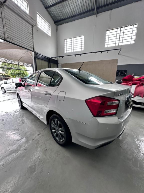 HONDA City Sedan - Foto