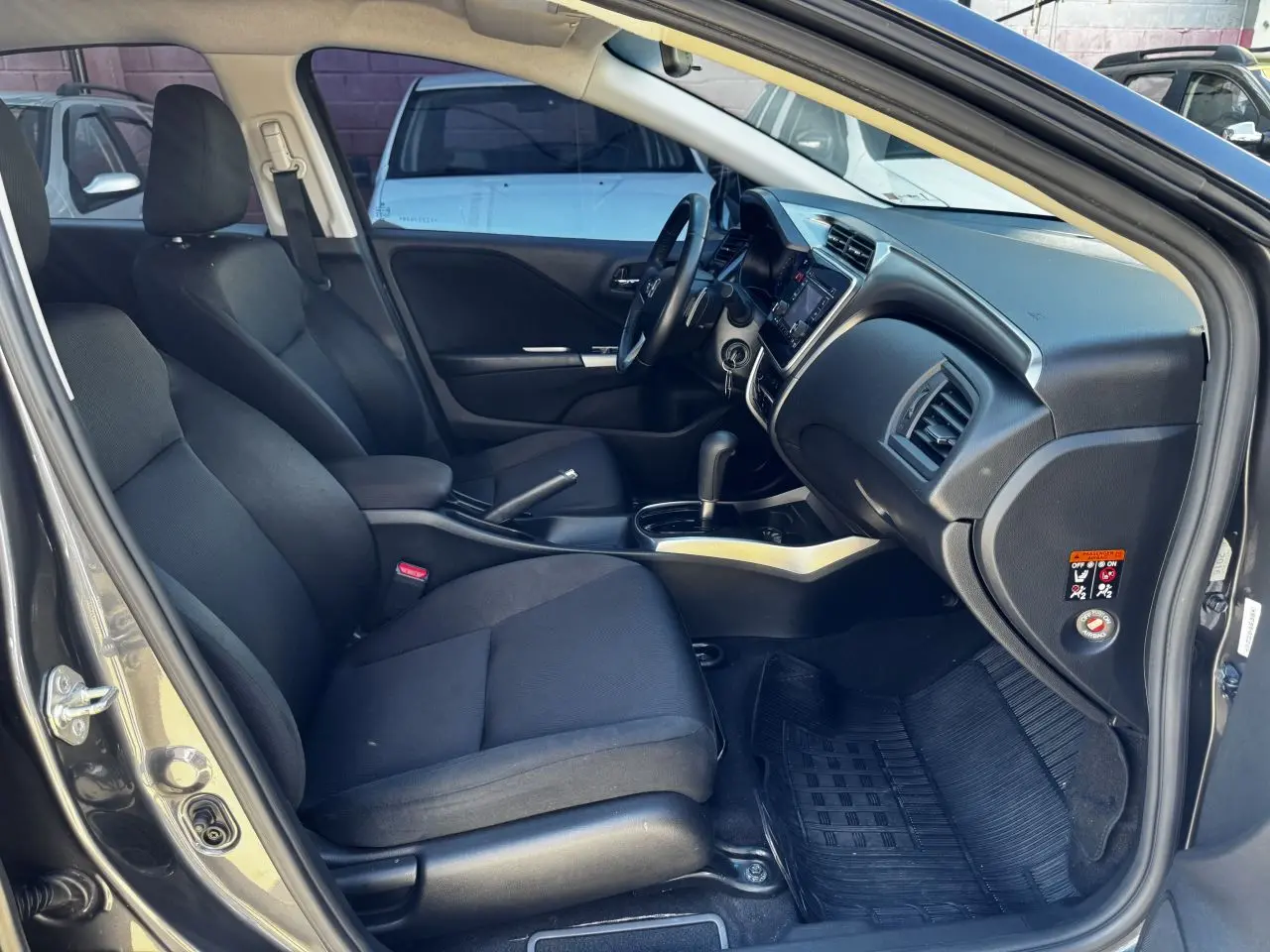 HONDA City Sedan - Foto