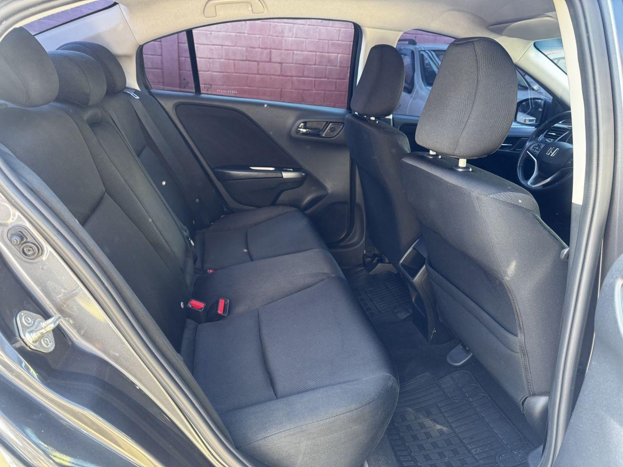 HONDA City Sedan - Foto