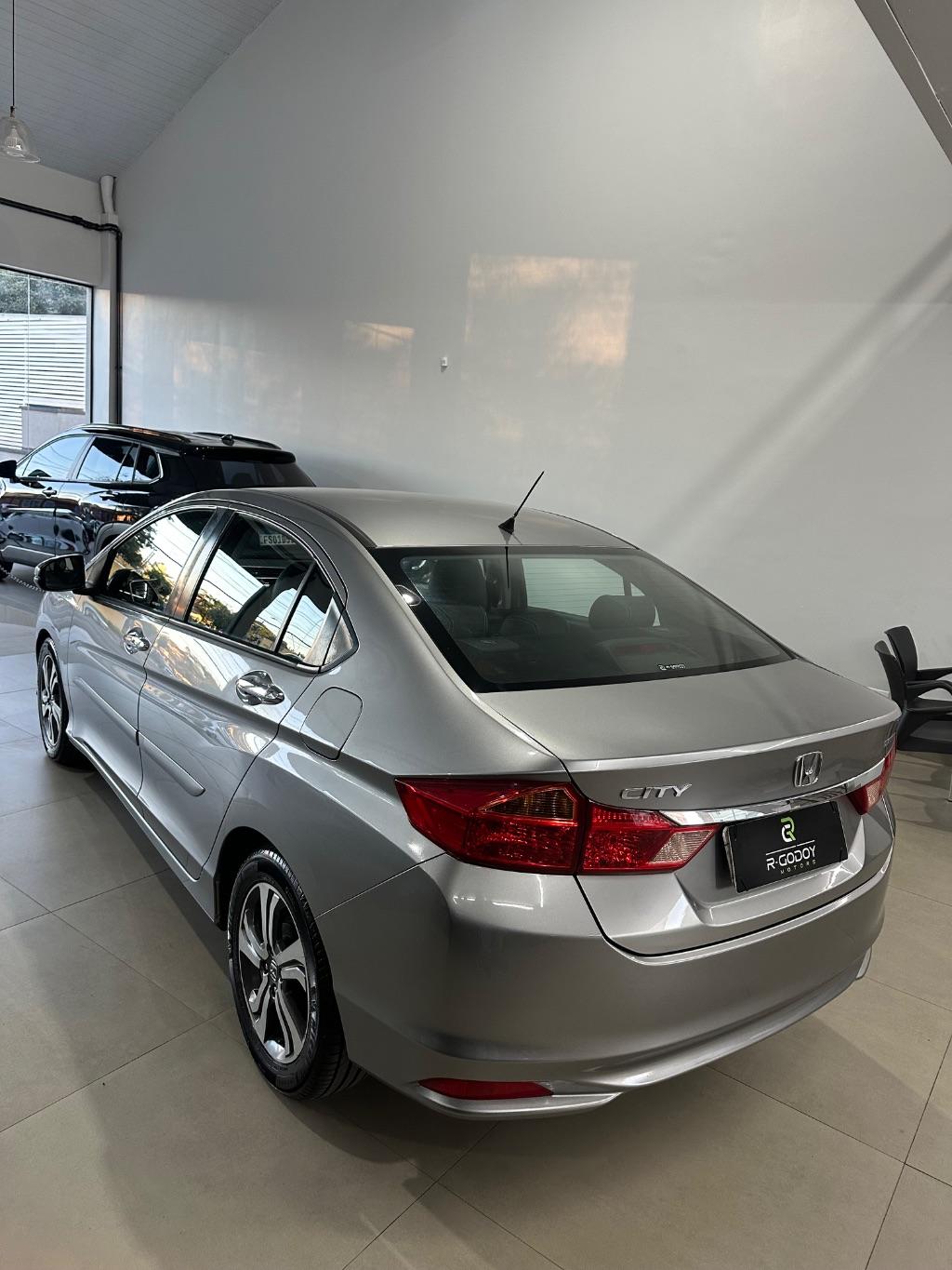 HONDA City Sedan - Foto