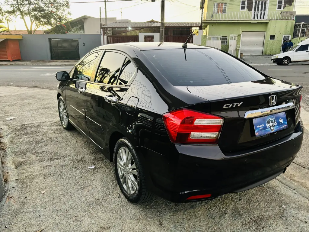 HONDA City Sedan - Foto