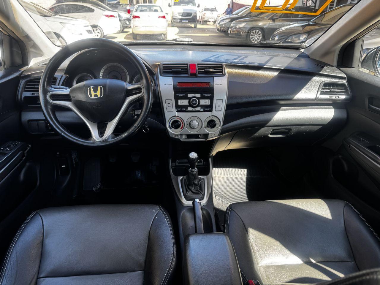 HONDA City Sedan - Foto