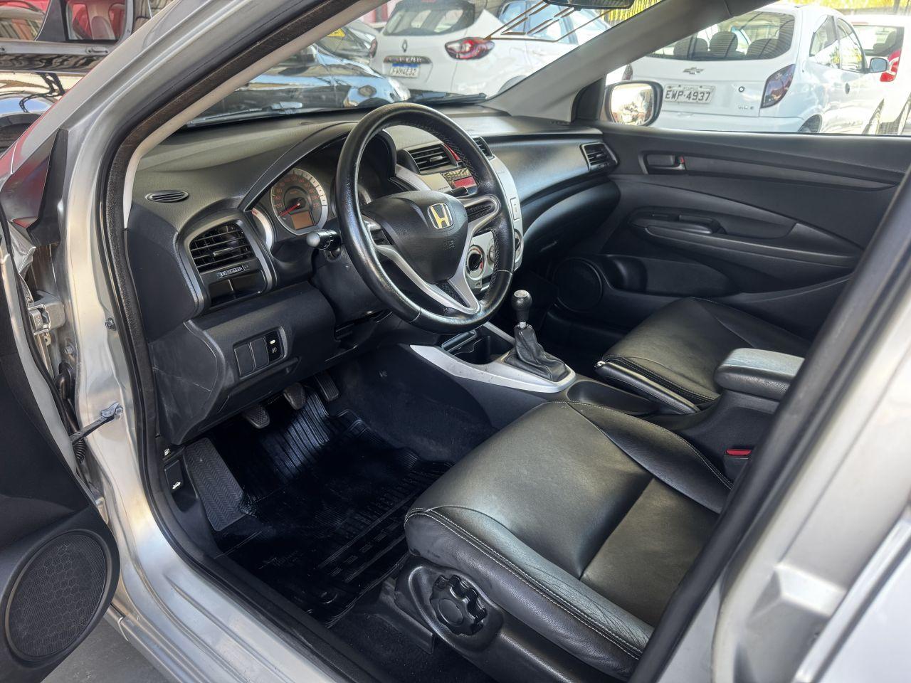 HONDA City Sedan - Foto