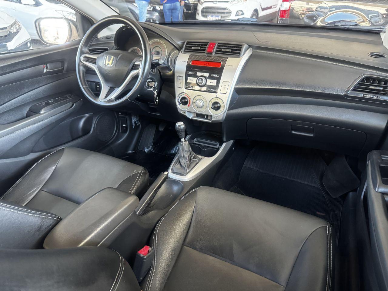 HONDA City Sedan - Foto