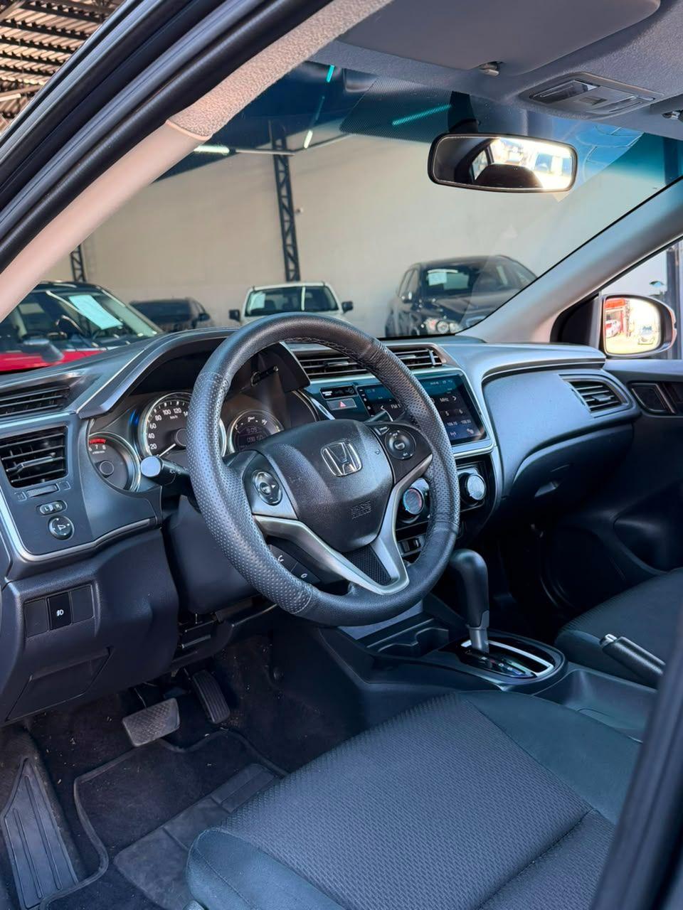 HONDA City Sedan - Foto