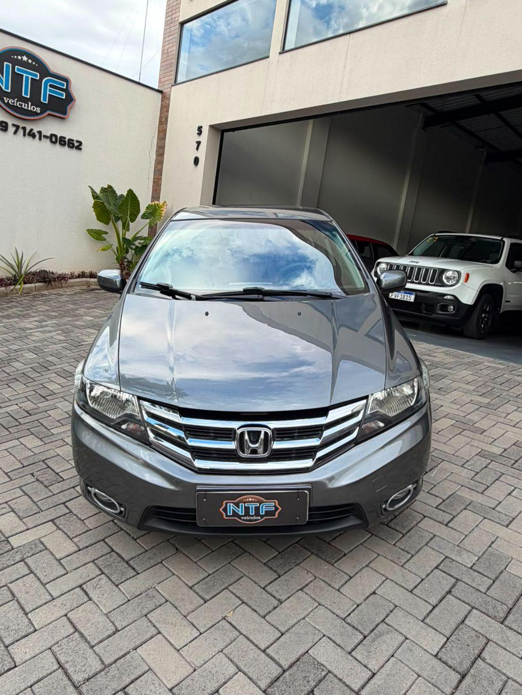 HONDA City Sedan - Foto