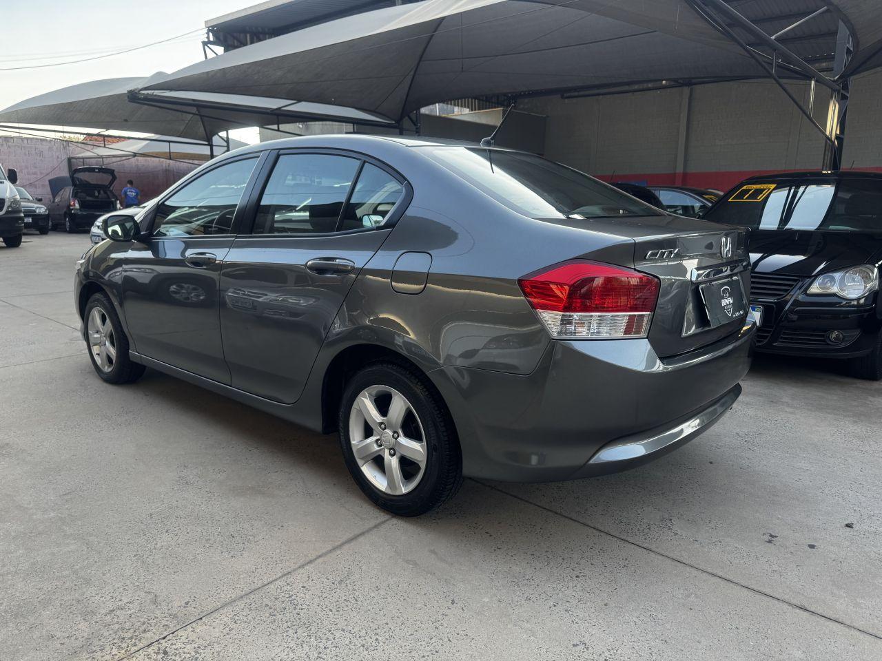 HONDA City Sedan - Foto