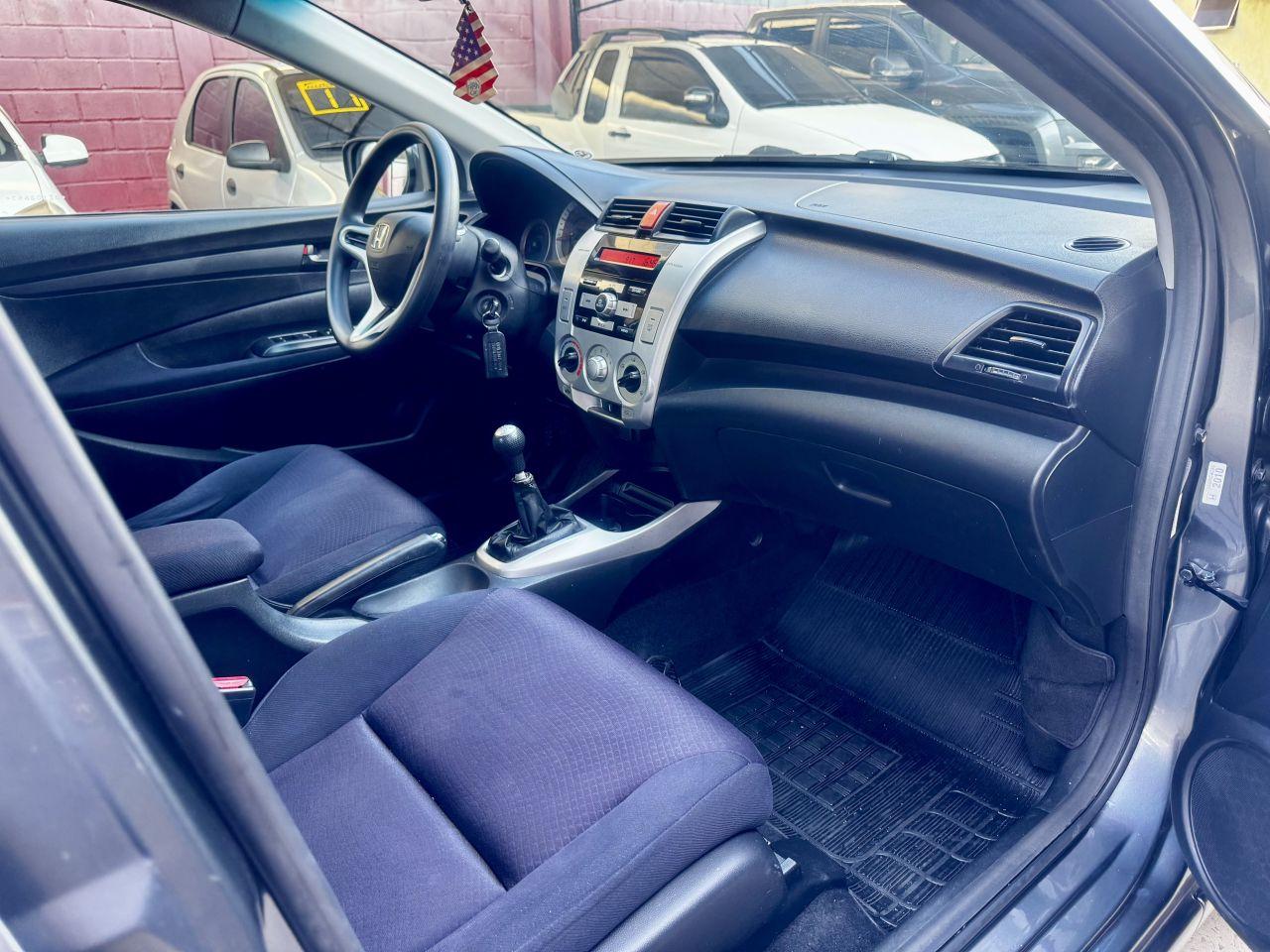 HONDA City Sedan - Foto