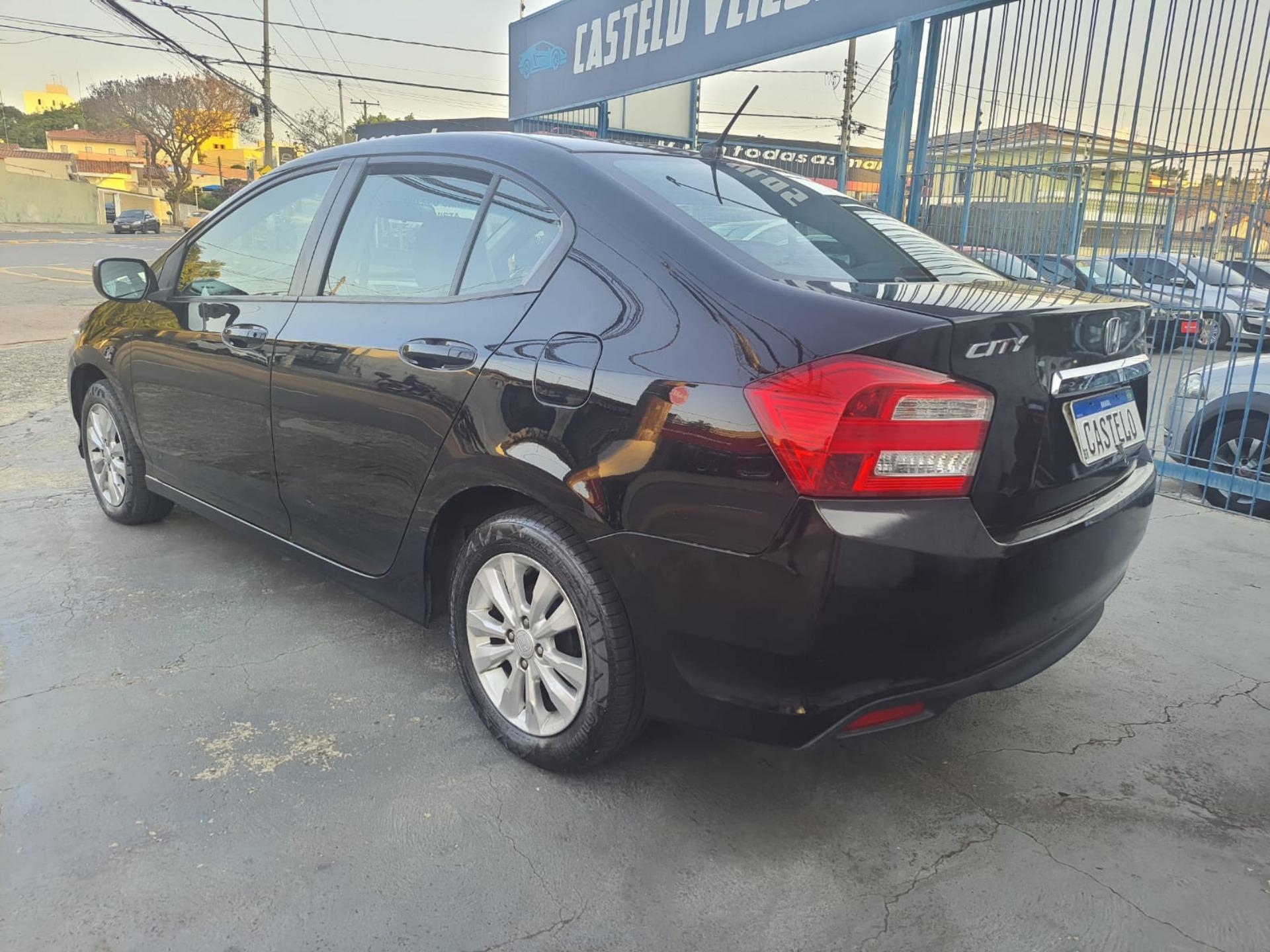 HONDA City Sedan - Foto