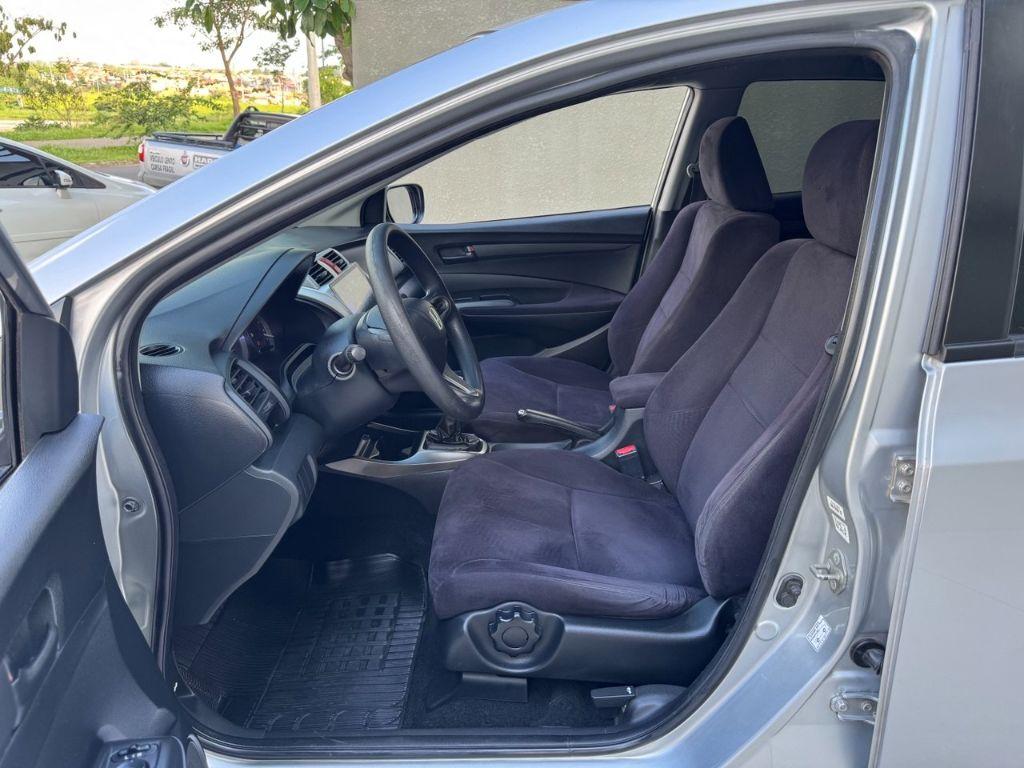 HONDA City Sedan - Foto