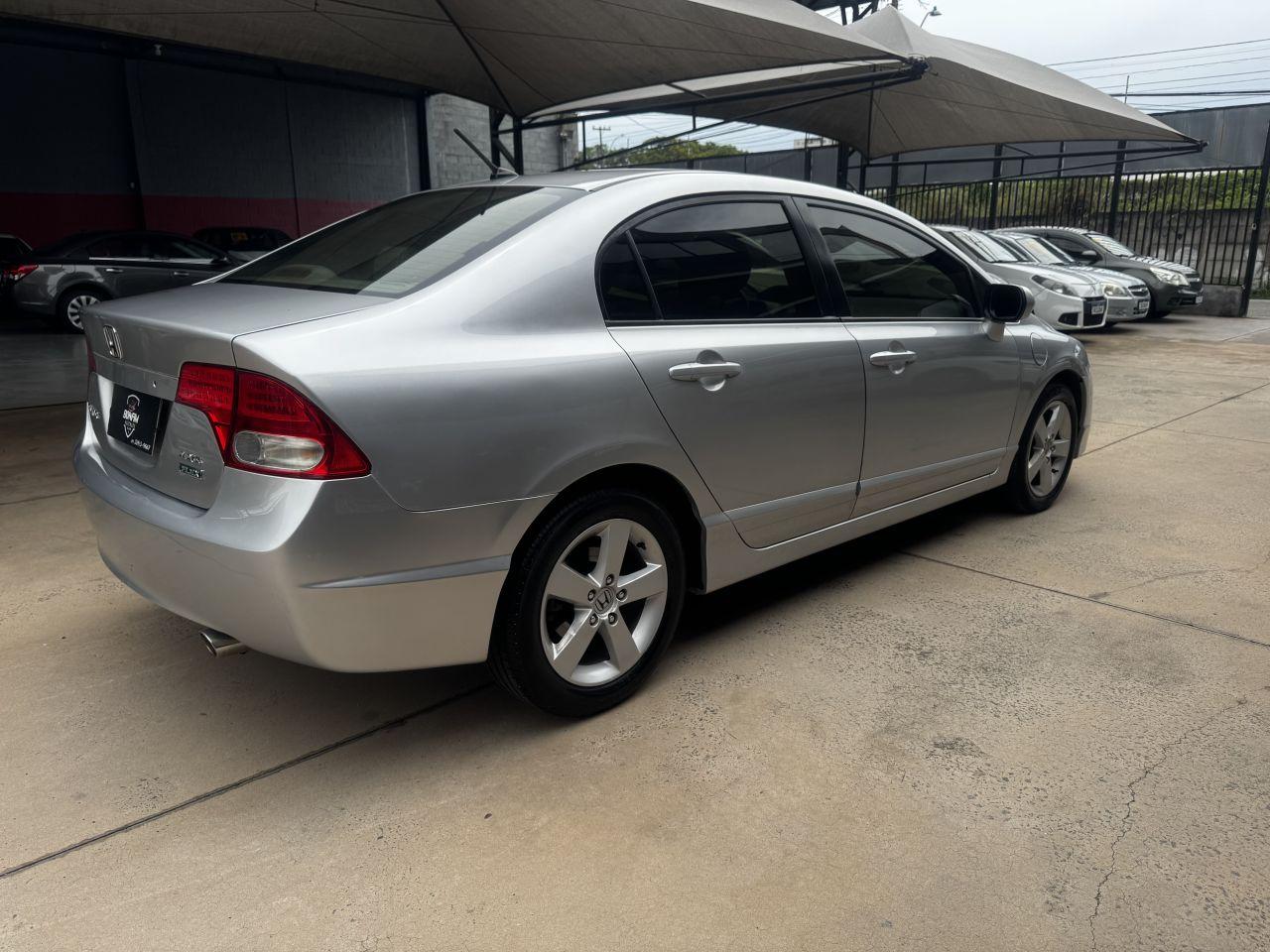 HONDA Civic - Foto