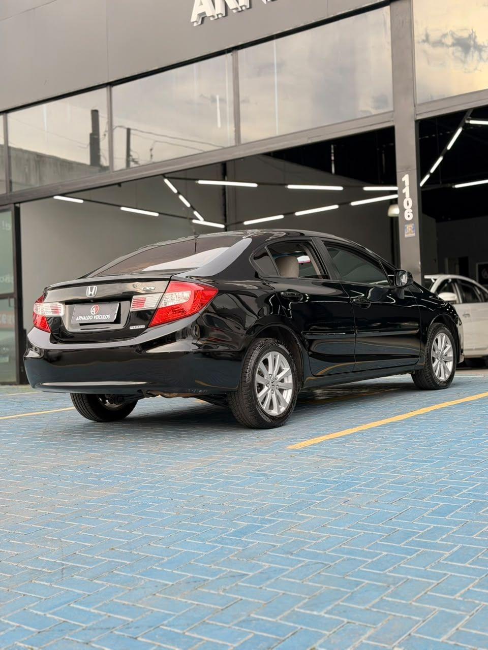HONDA Civic - Foto