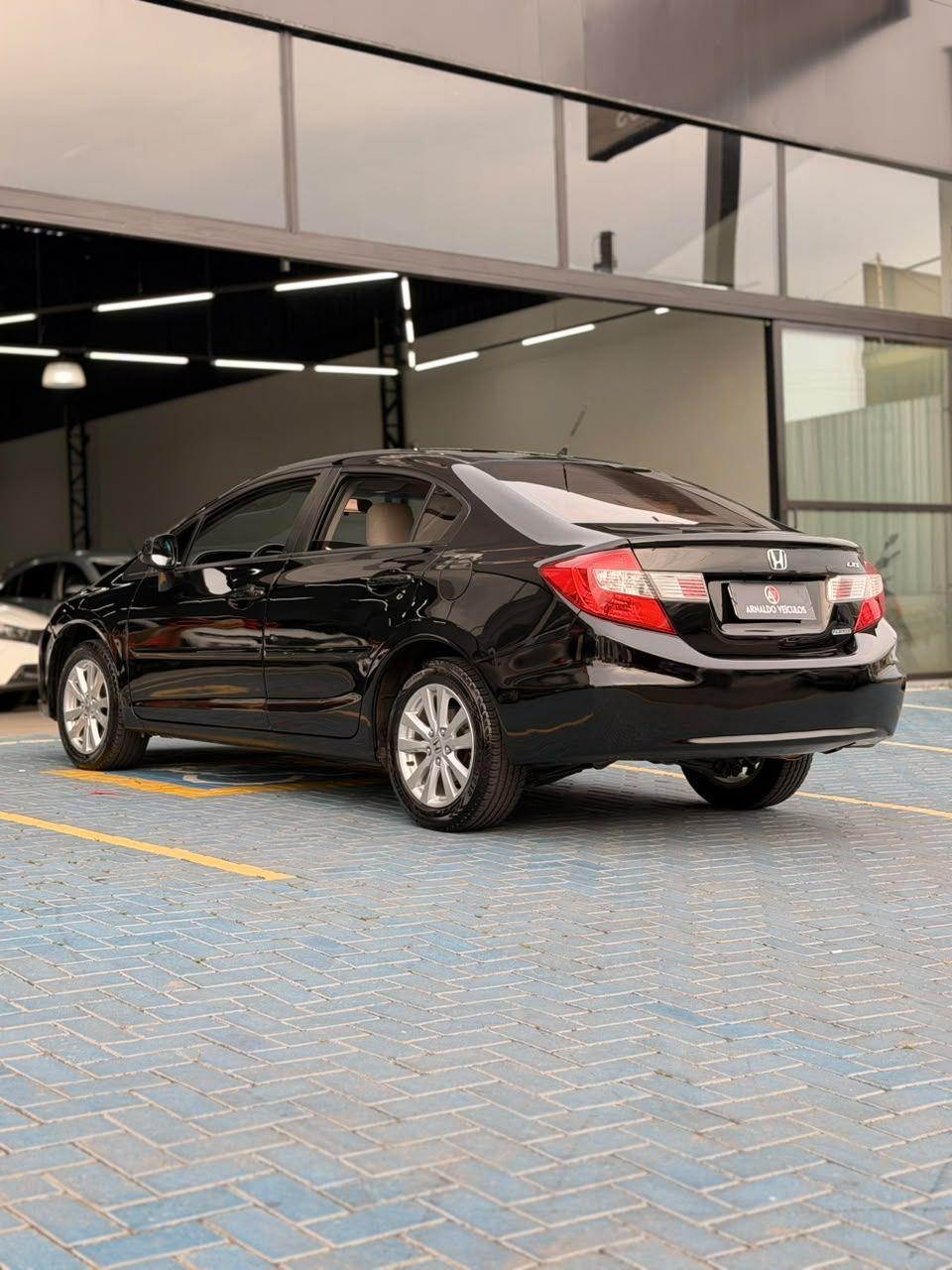 HONDA Civic - Foto