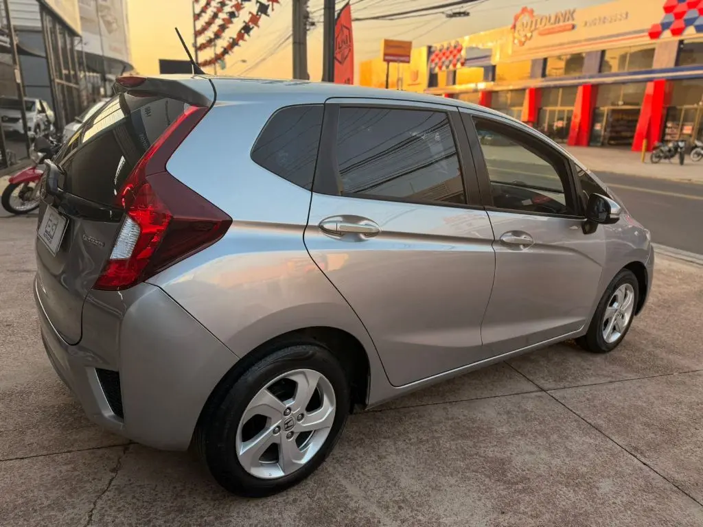 HONDA Fit - Miniatura