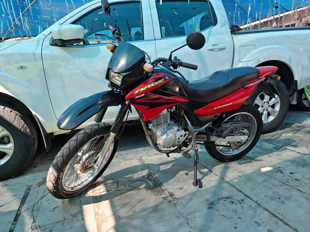 HONDA NXR Bros 150 - Foto