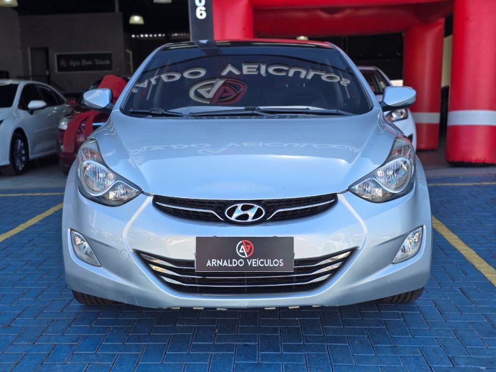 HYUNDAI Elantra - Miniatura