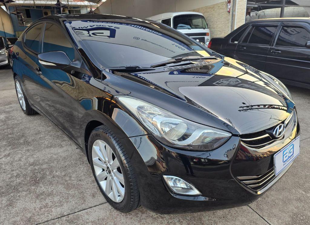 HYUNDAI Elantra - Foto