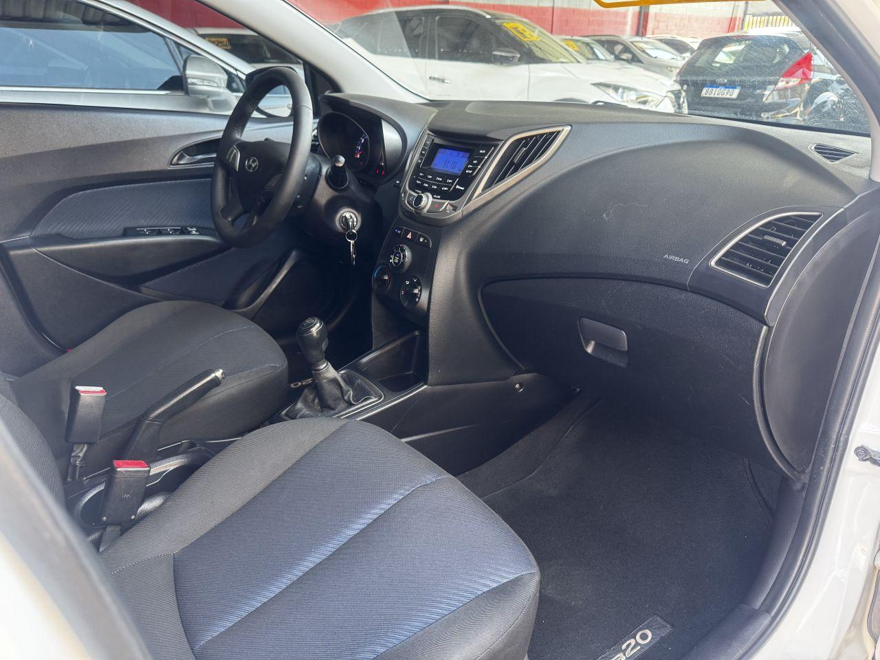 HYUNDAI HB 20 Hatch - Foto