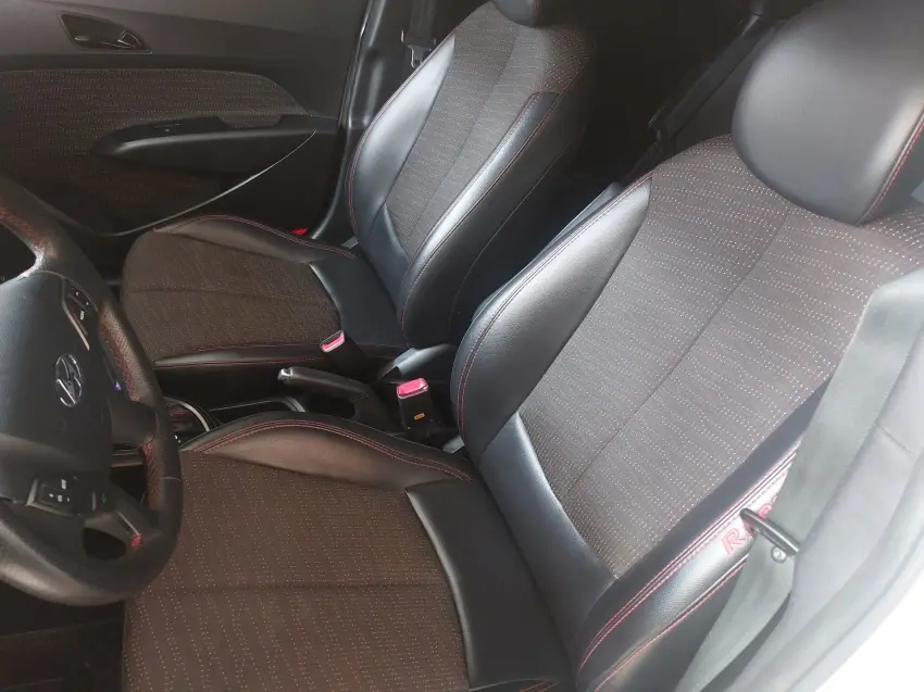 HYUNDAI HB 20 Hatch - Foto