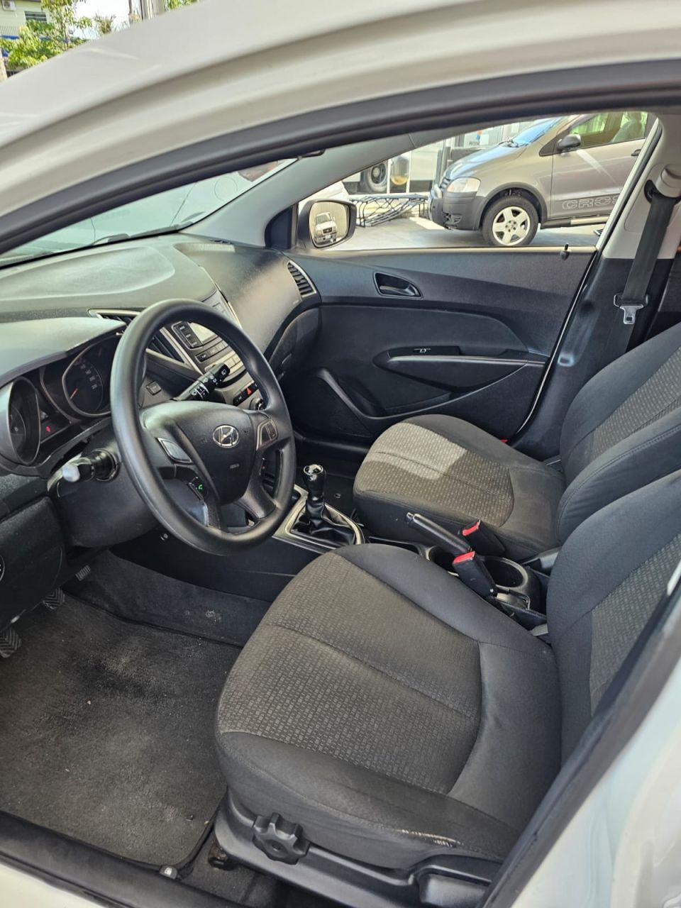 HYUNDAI HB 20 Hatch - Foto