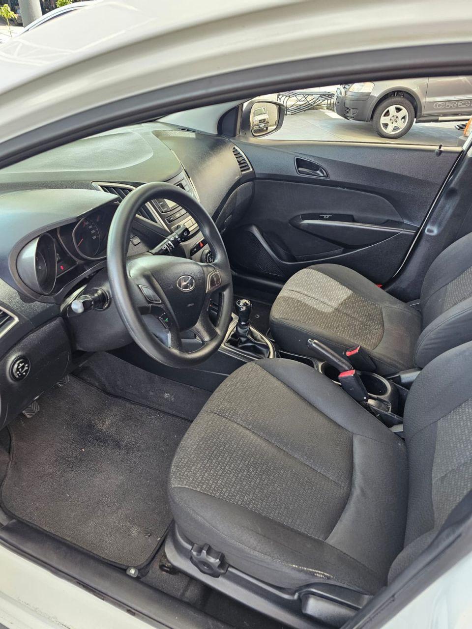 HYUNDAI HB 20 Hatch - Foto