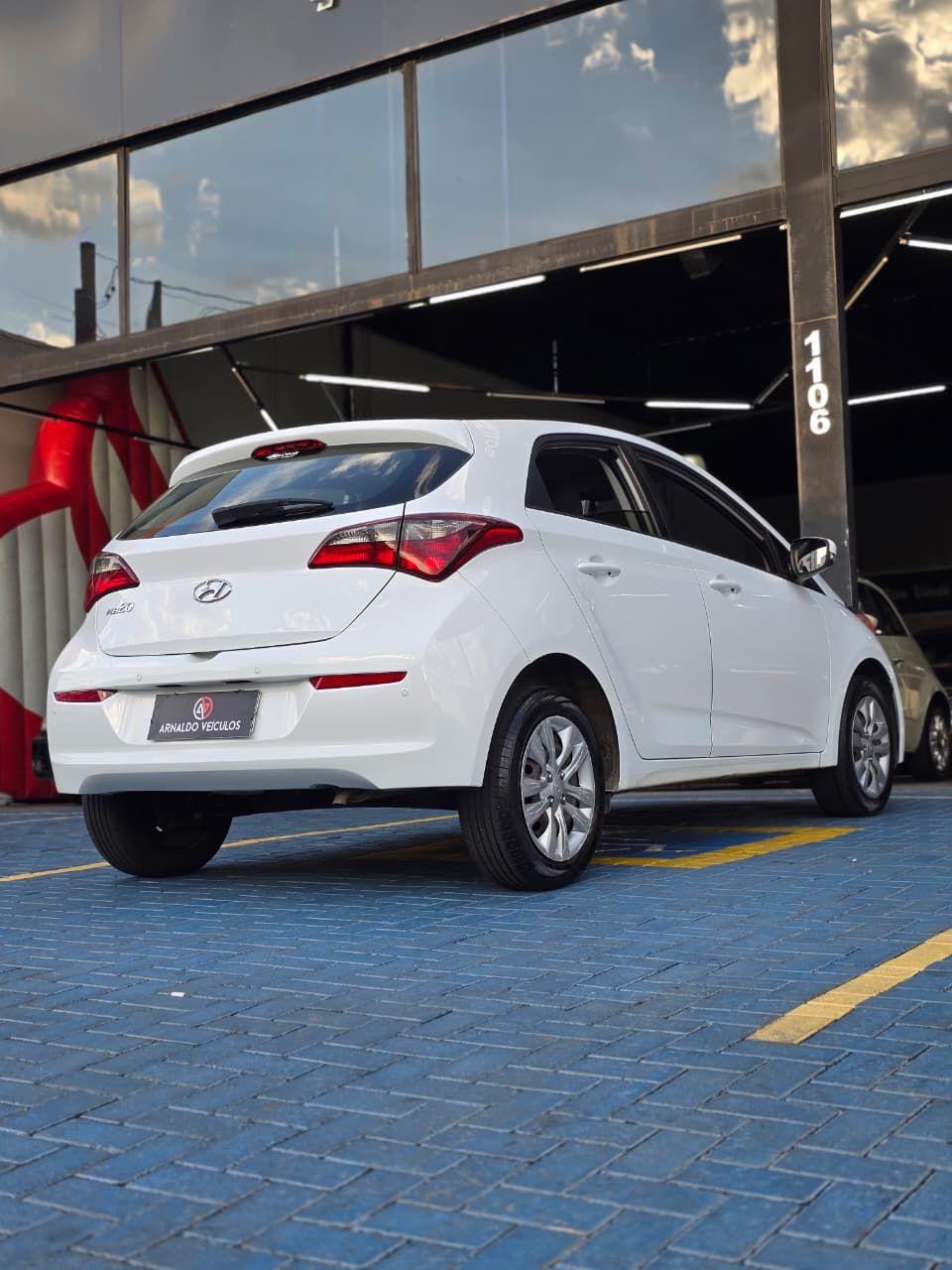 HYUNDAI HB 20 Hatch - Foto