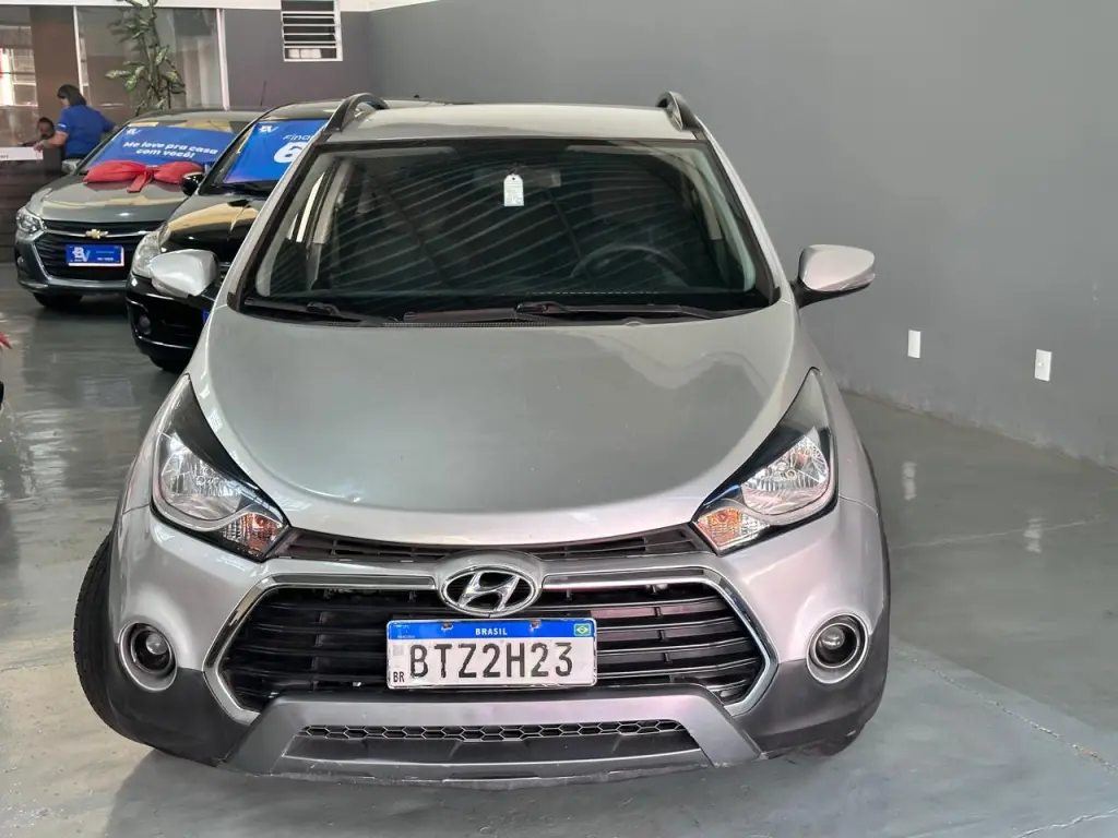 HYUNDAI HB 20 Hatch - Foto