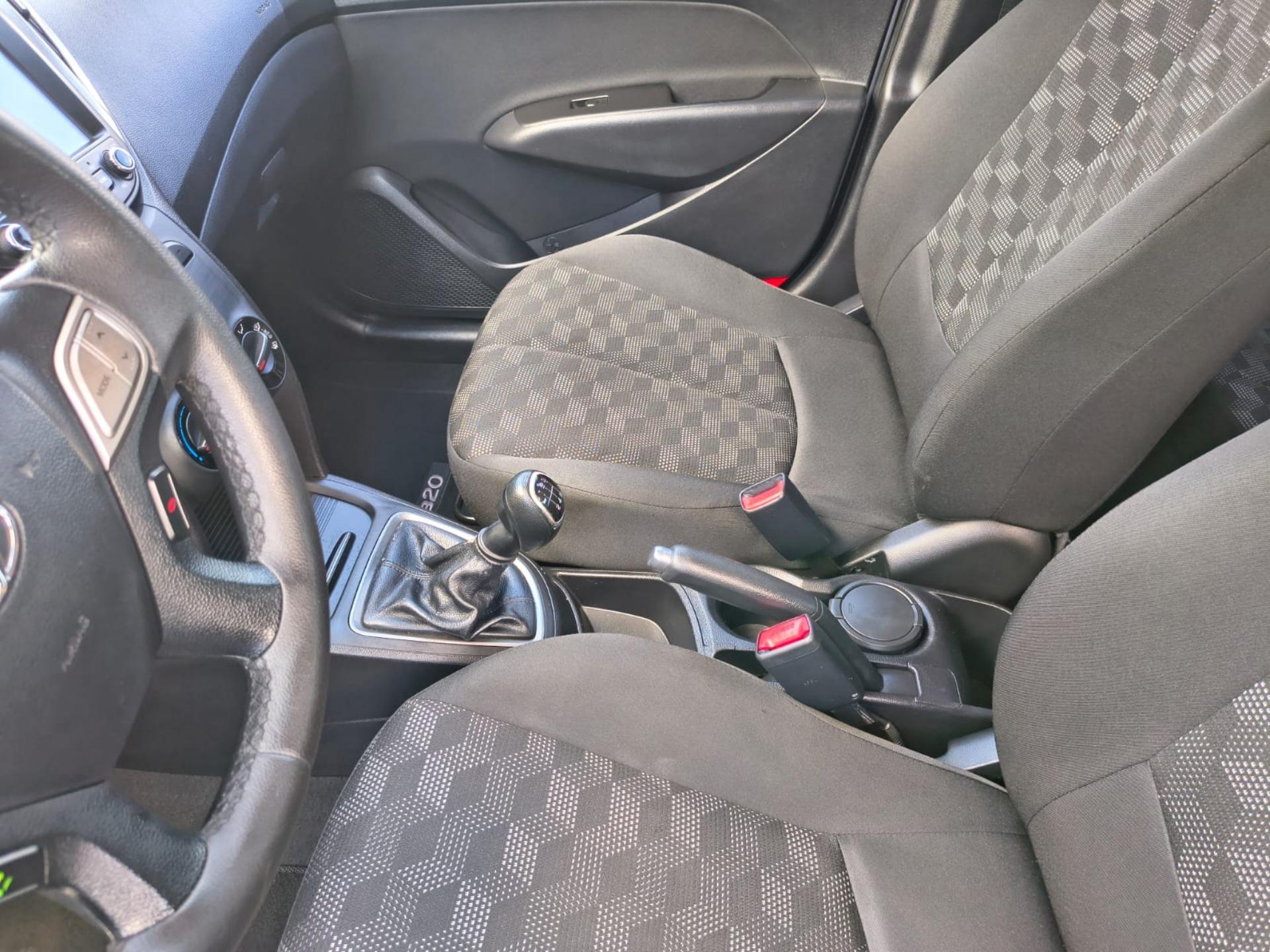 HYUNDAI HB 20 Hatch - Foto