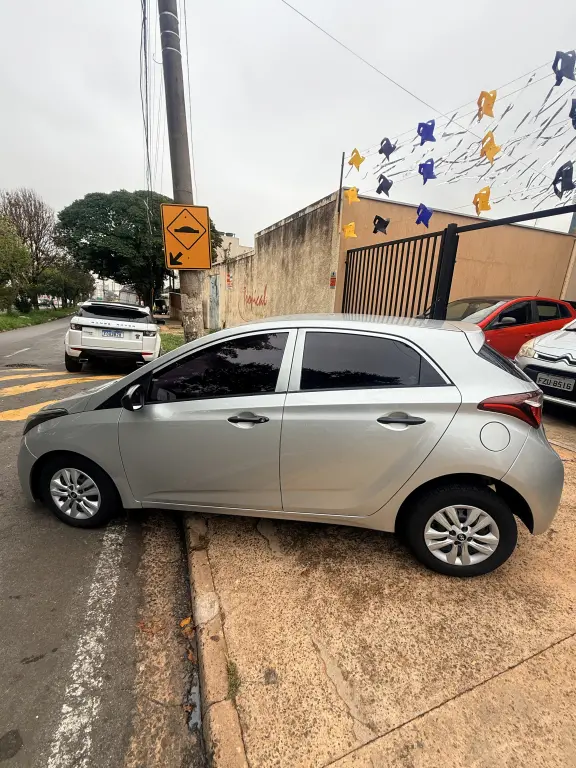 HYUNDAI HB 20 Hatch - Foto