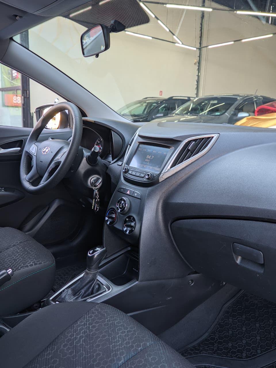 HYUNDAI HB 20 Hatch X - Foto