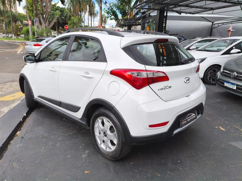 HYUNDAI HB 20 Hatch X - Foto