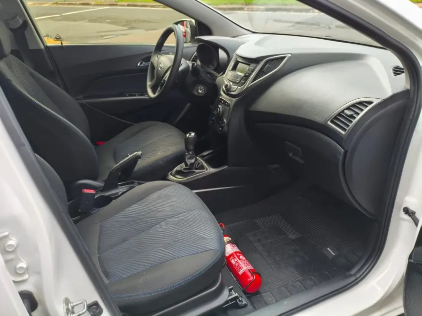 HYUNDAI HB 20 Hatch X - Foto