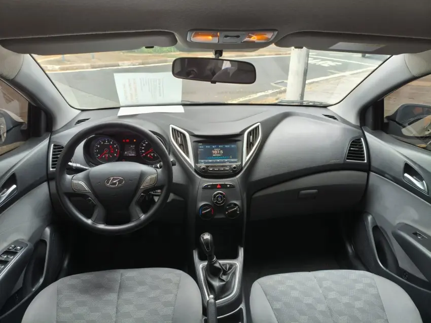 HYUNDAI HB 20 Sedan - Foto