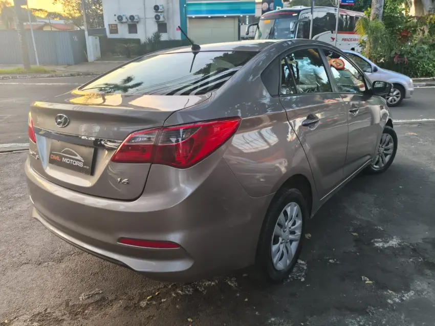 HYUNDAI HB 20 Sedan - Foto
