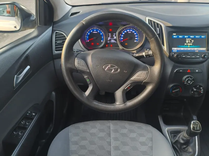 HYUNDAI HB 20 Sedan - Foto