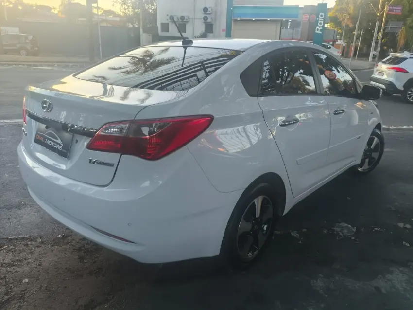 HYUNDAI HB 20 Sedan - Foto