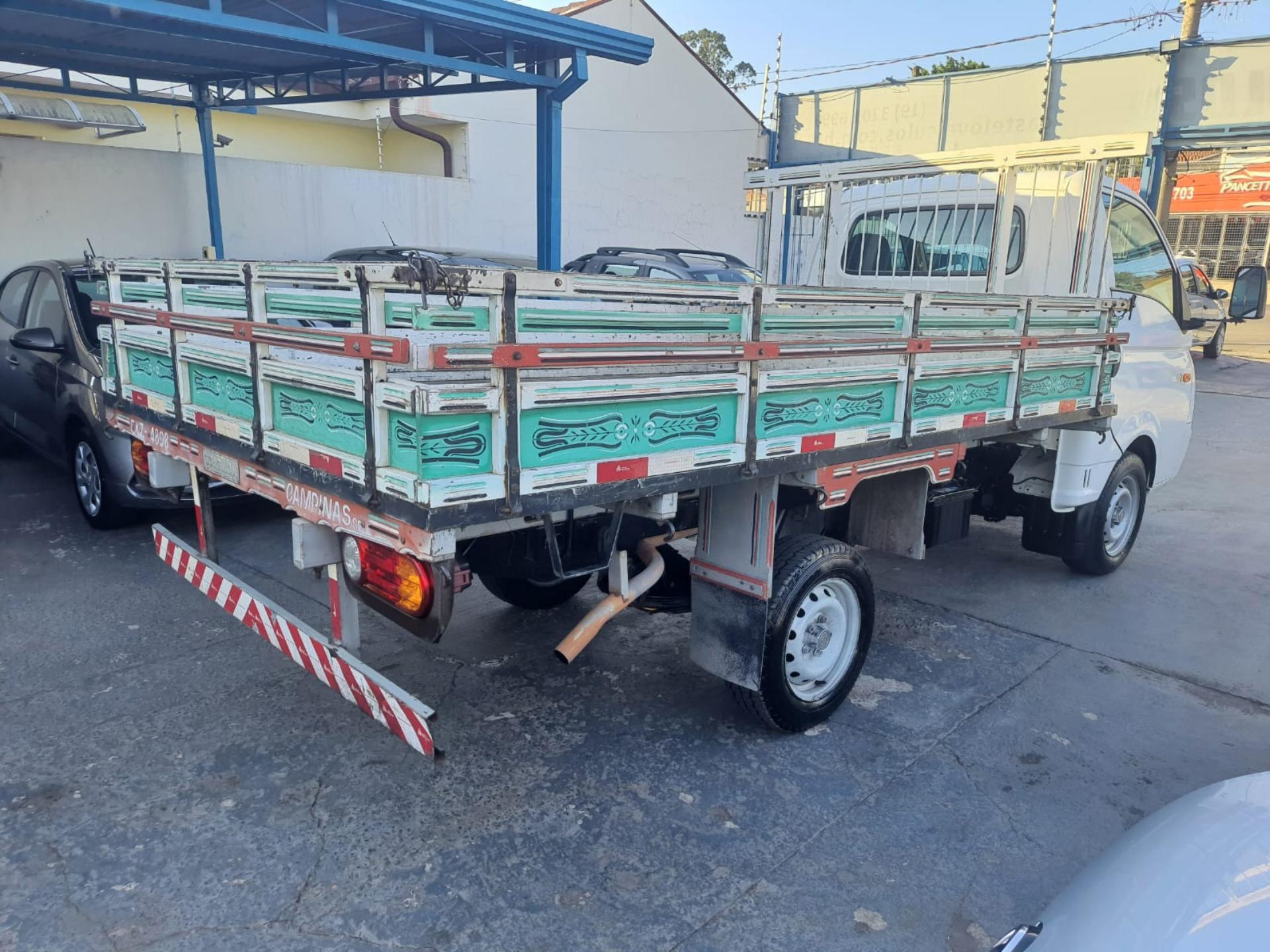 HYUNDAI HR - Miniatura