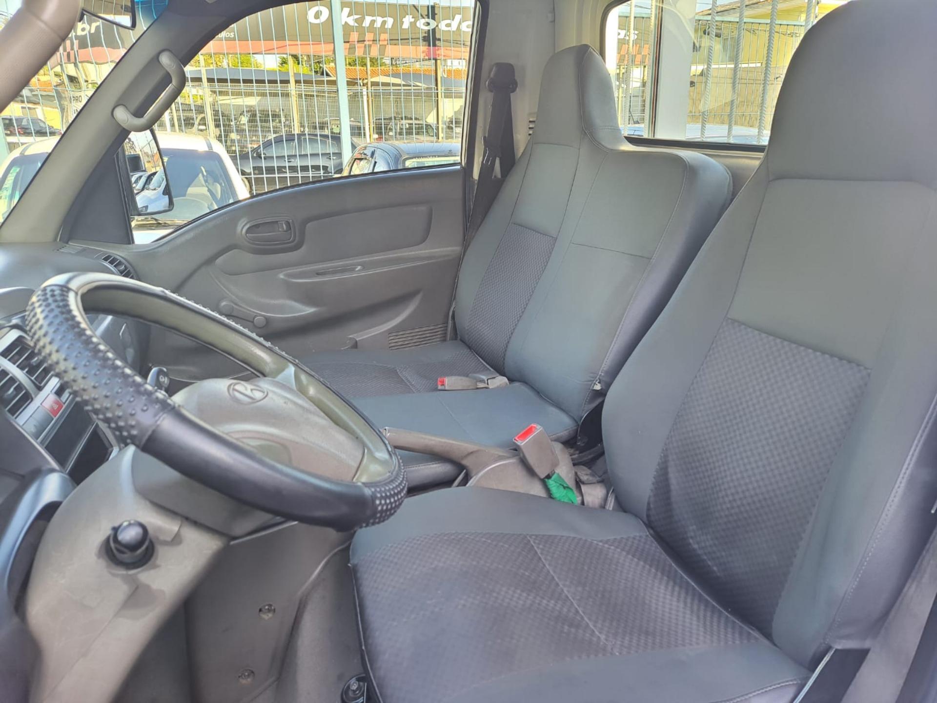 HYUNDAI HR - Miniatura