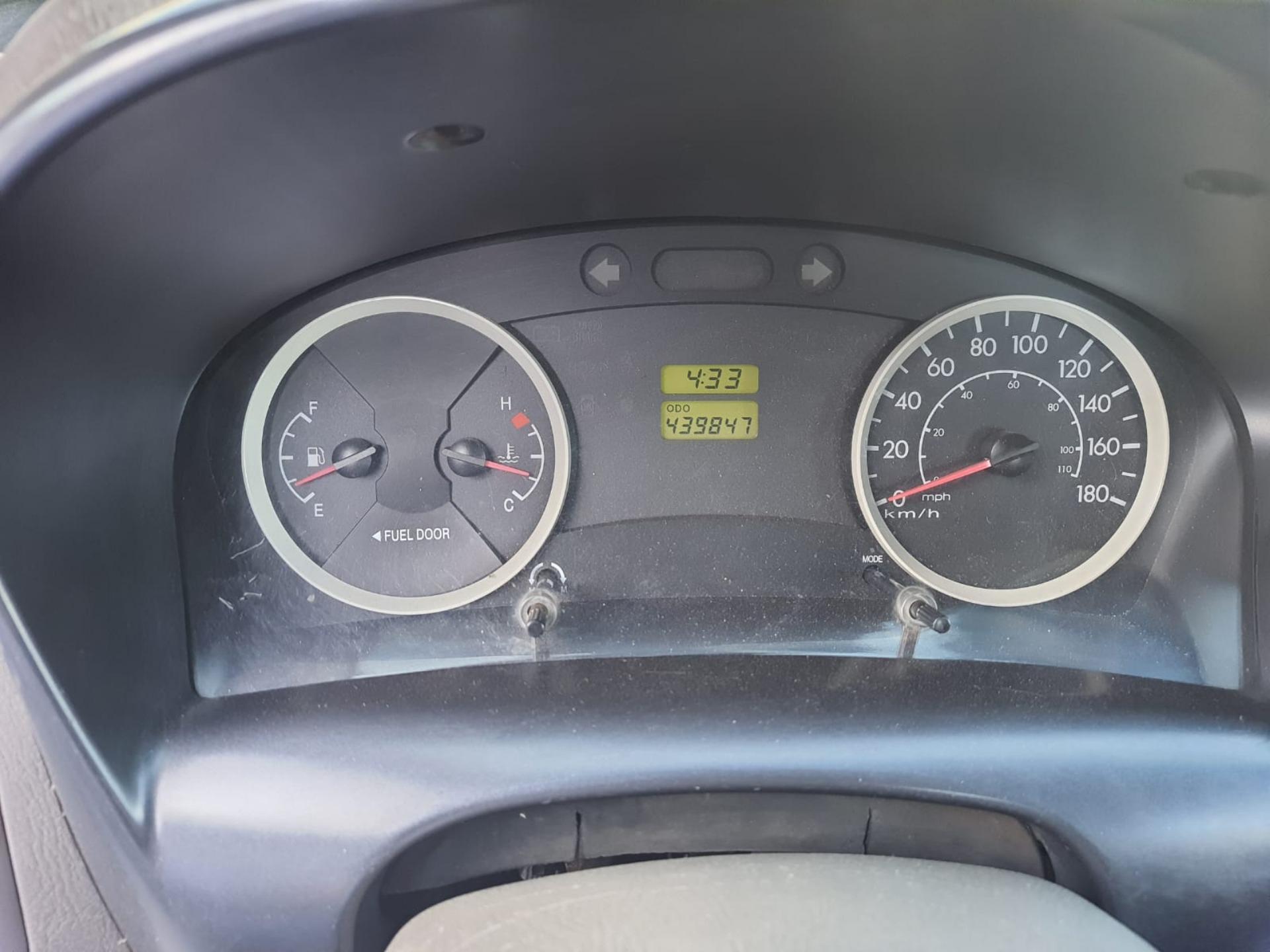 HYUNDAI HR - Miniatura