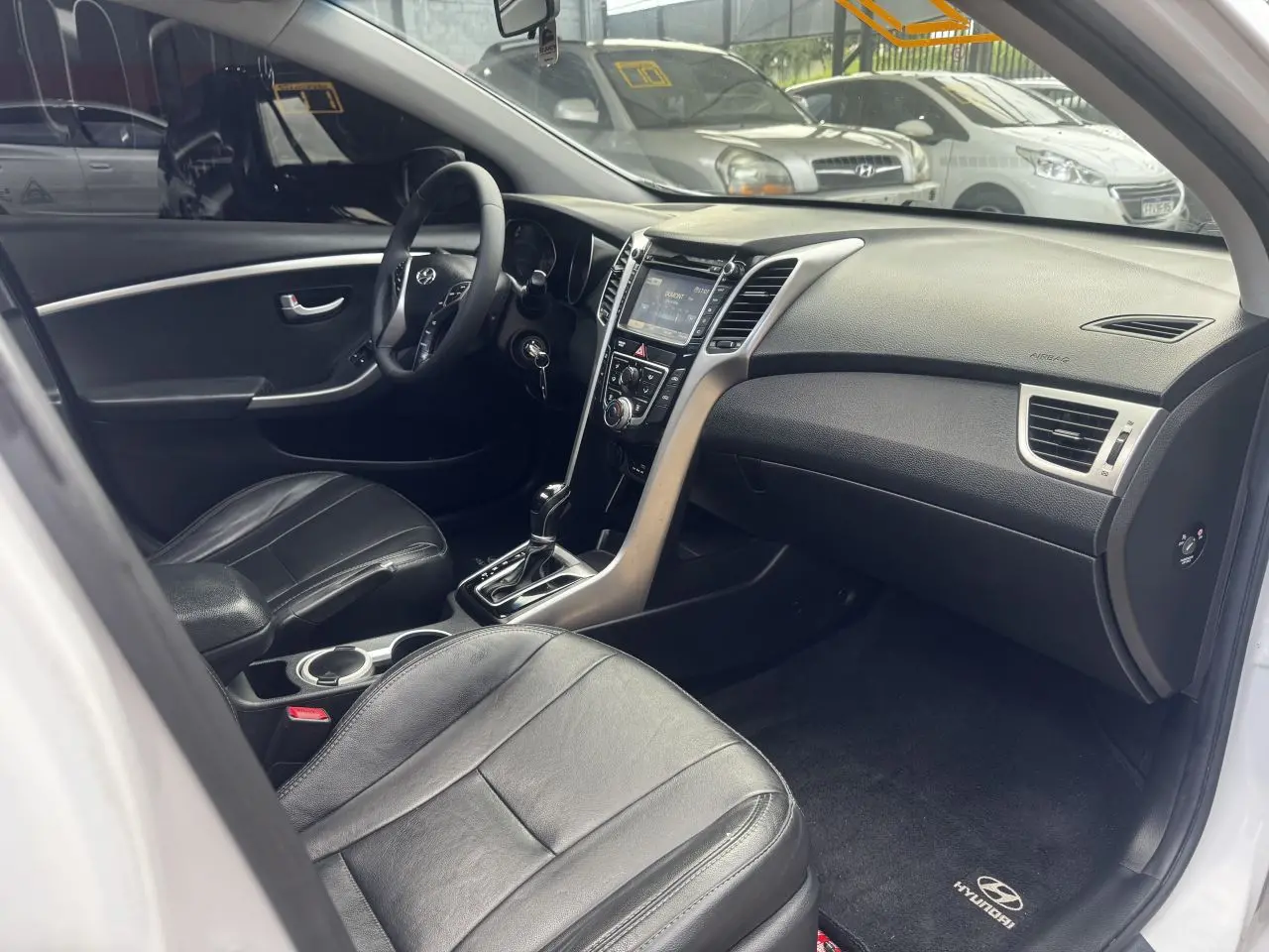 HYUNDAI I30 - Foto