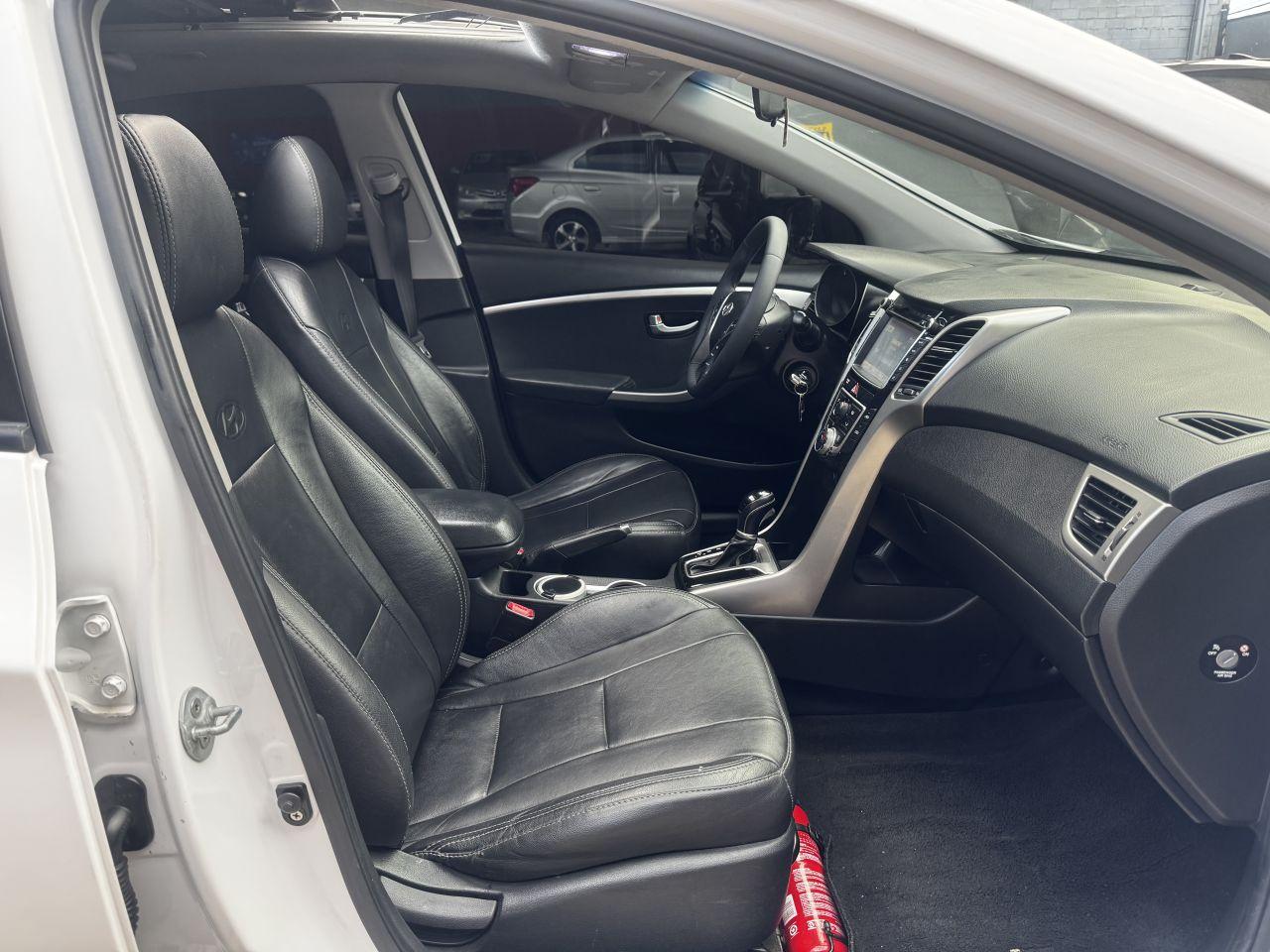 HYUNDAI I30 - Foto