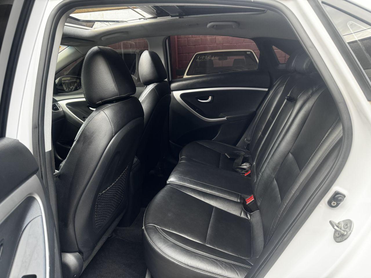 HYUNDAI I30 - Foto