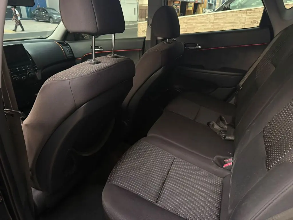 HYUNDAI I30 - Foto