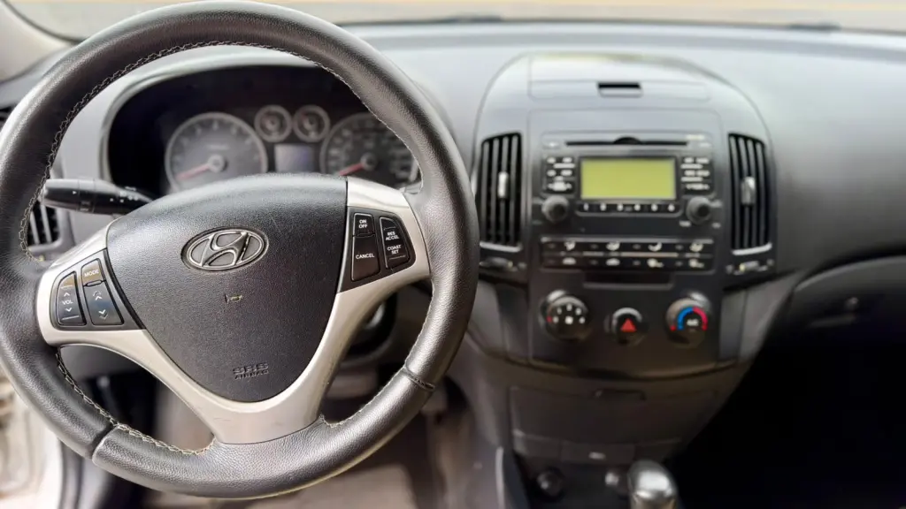 HYUNDAI I30 - Foto
