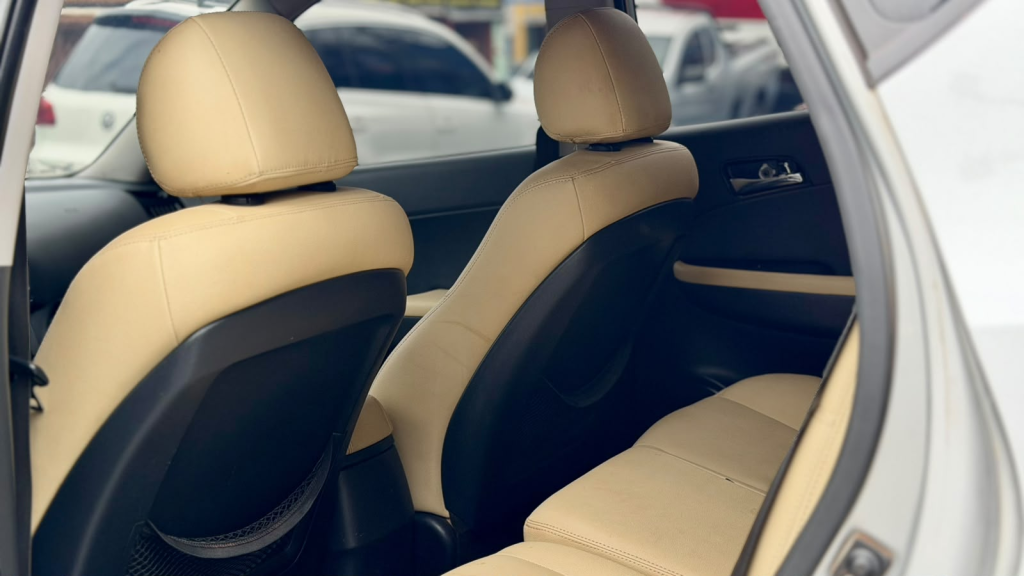 HYUNDAI I30 - Foto