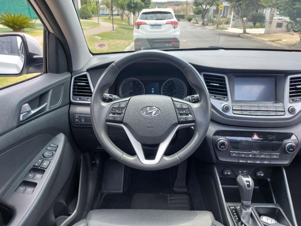 HYUNDAI Tucson - Foto
