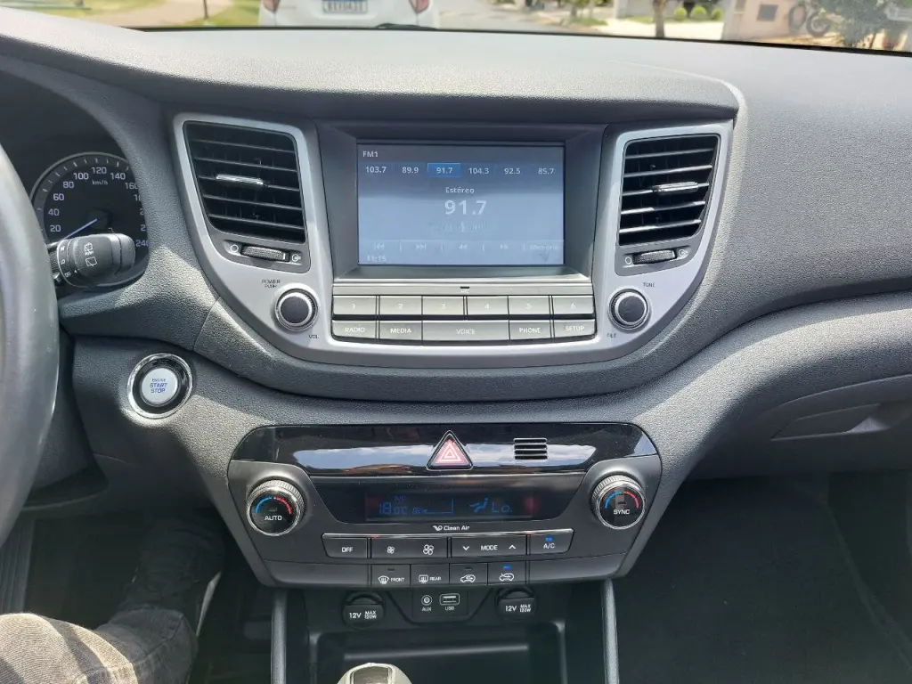HYUNDAI Tucson - Foto