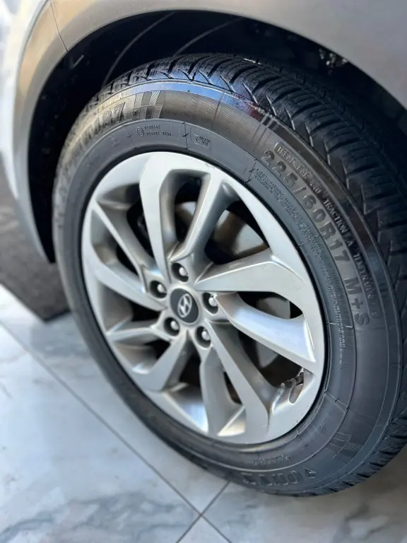 HYUNDAI Tucson - Foto