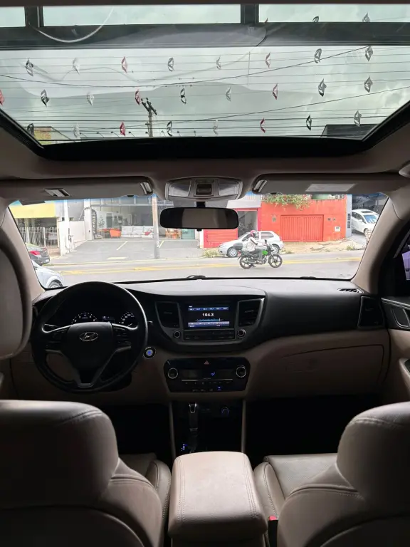 HYUNDAI Tucson - Foto